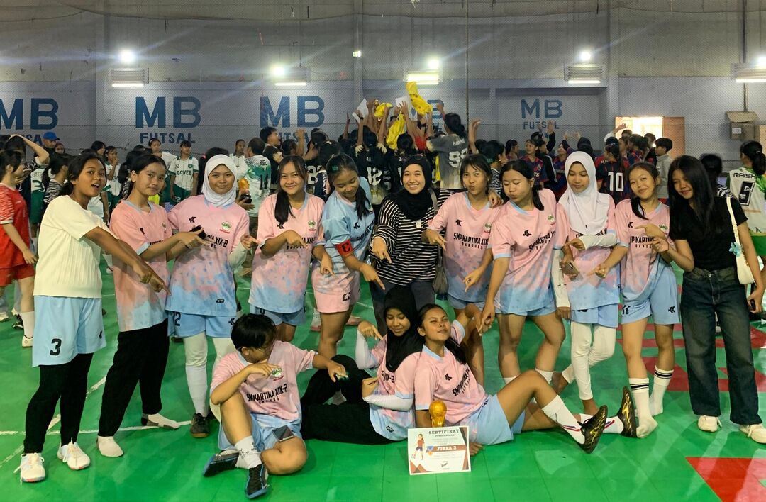 Juara 3 Futsal Putri - Turnamen Futsal Mutiara